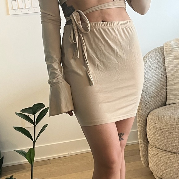 Beige One-Shoulder Cutout Top + Skirt - Picture 3 of 3